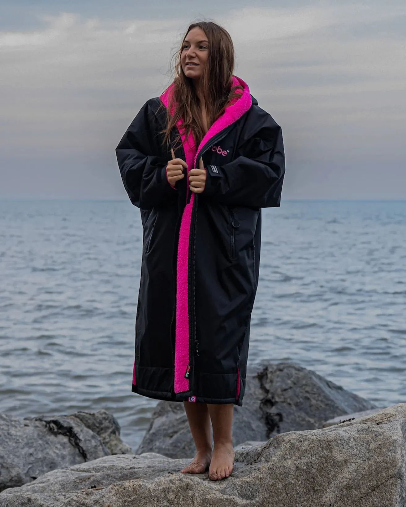 Advance Long Sleeved (2022) in Black & Pink