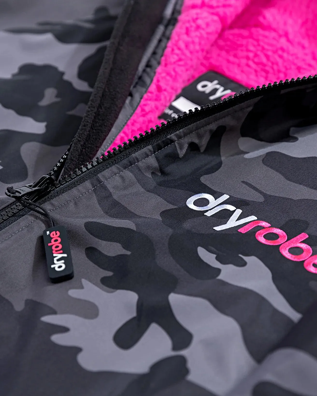 Advance Long Sleeved in Black Camo & Pink
