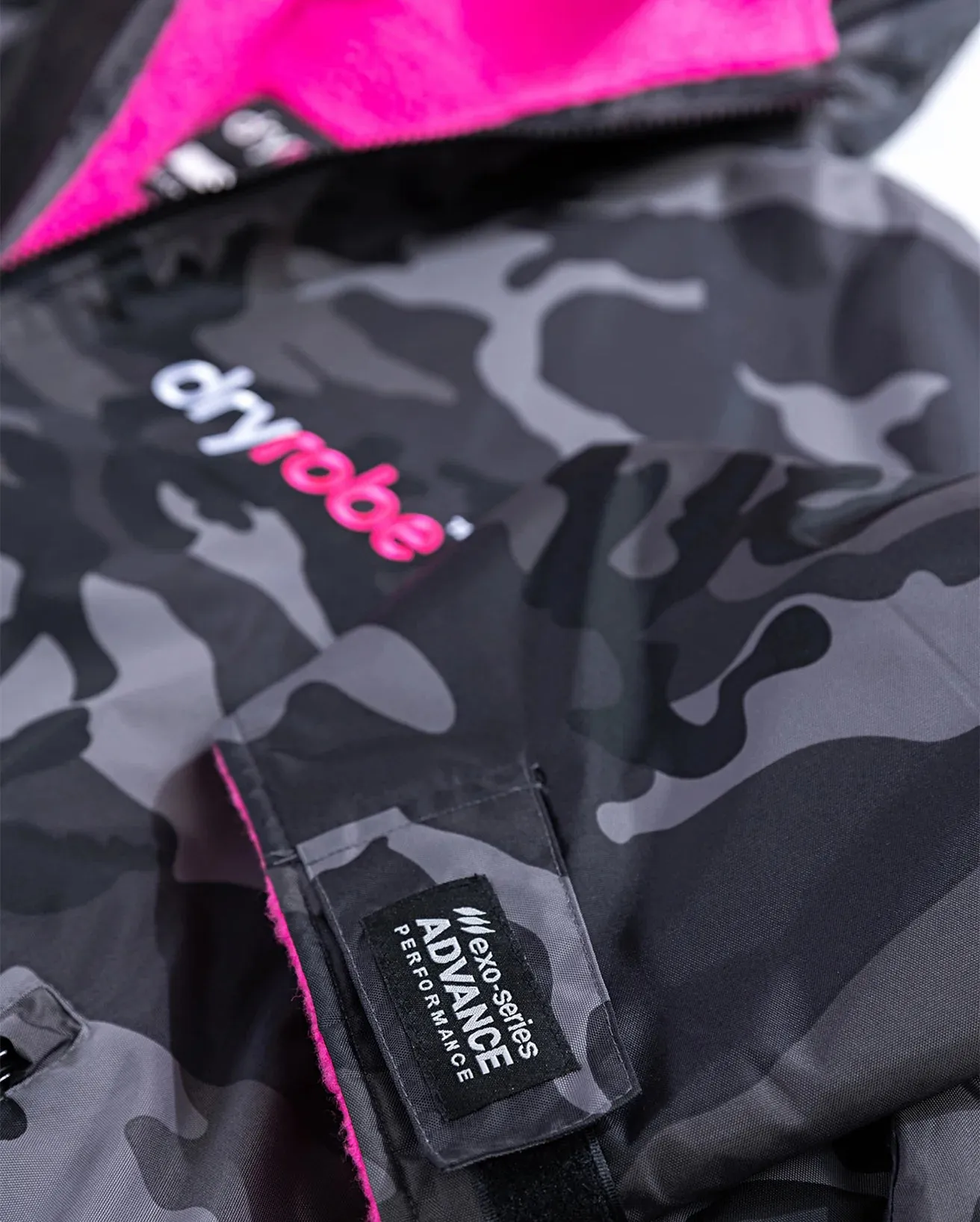 Advance Long Sleeved in Black Camo & Pink