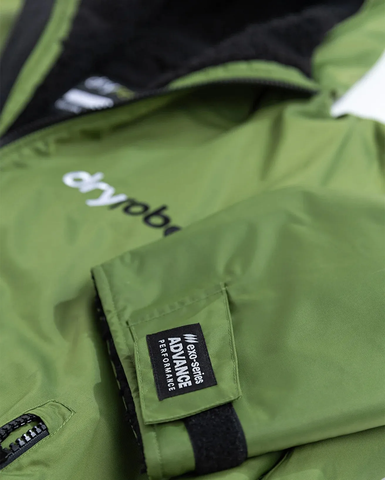 Advance Long Sleeved in Dark Green & Black