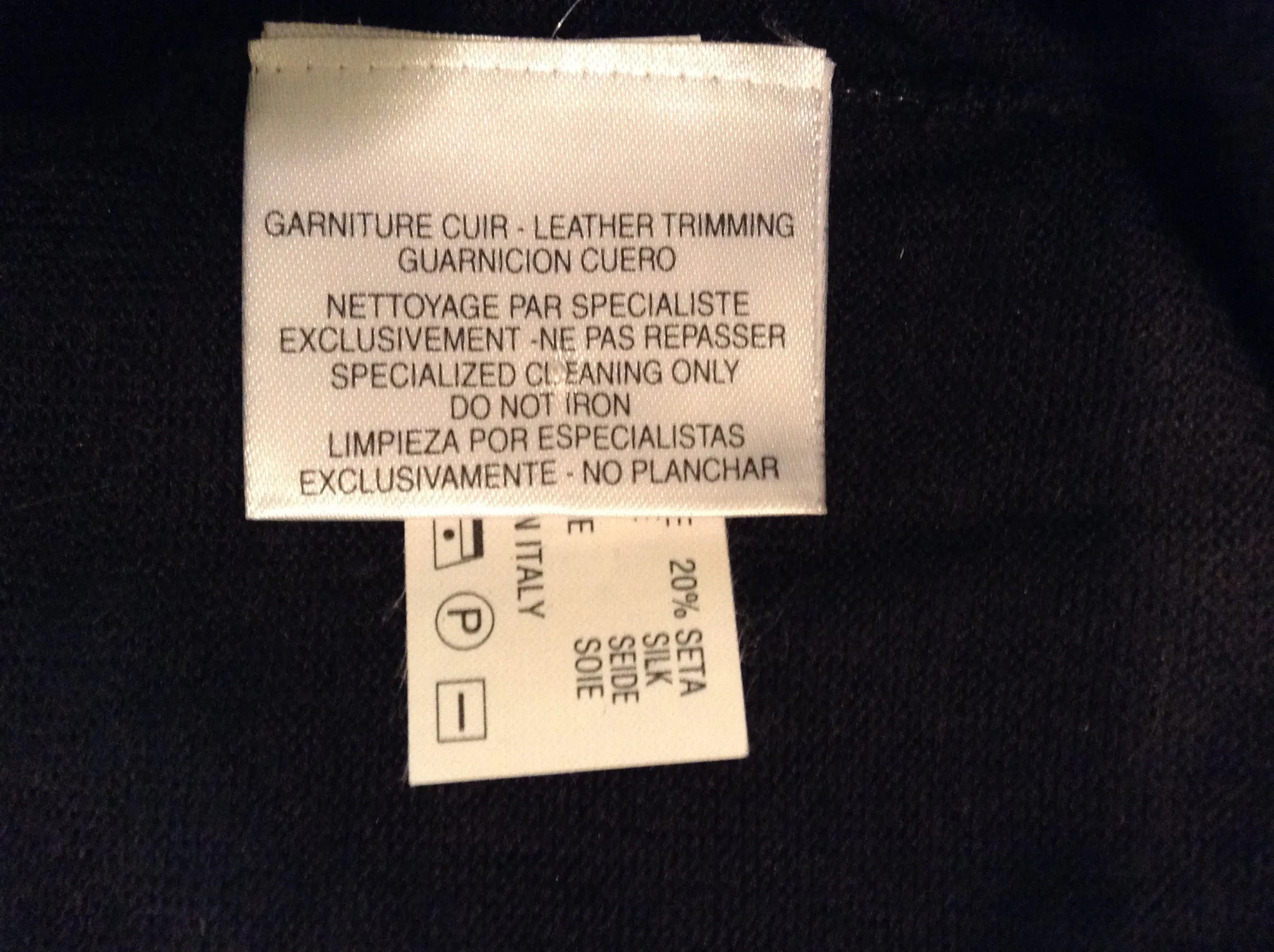 Authentic Hermes - Black Long Sleeve Zip Neck Cashmere - XL