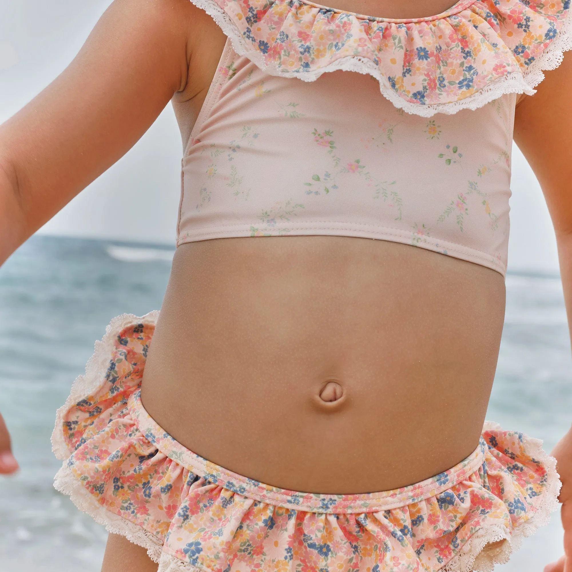 Bikini Bothilda - flowers