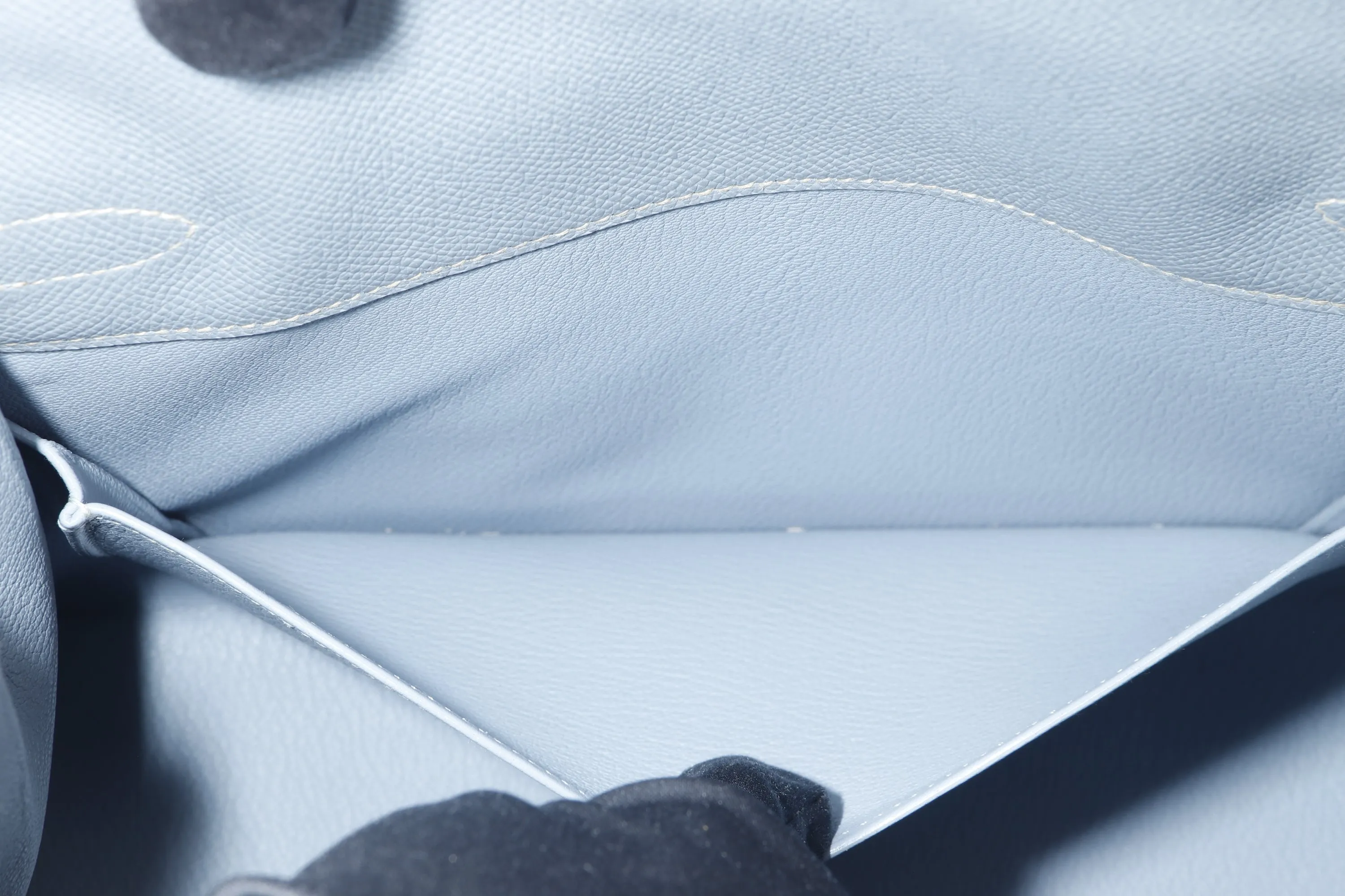 HERMES KELLY 28CM HSS SELLIER (STAMP T (2015)) TRI-COLOR FLAMINGO, ROSE TYRIEN & BLUE GLACIER, BRUSHED SILVER HARDWARE,  WITH KEYS, LOCK, STRAP, RAINCOAT & DUST COVER