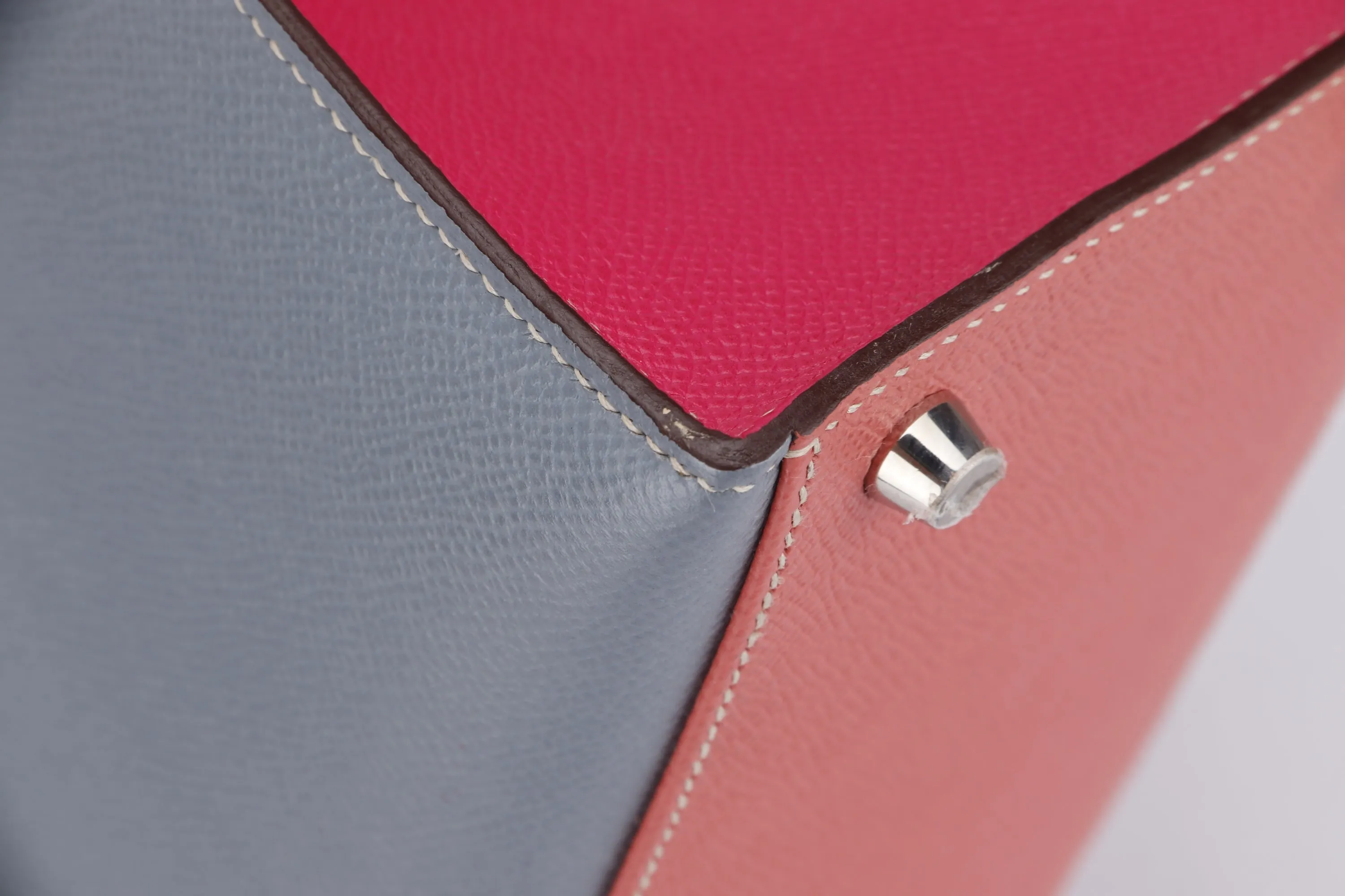 HERMES KELLY 28CM HSS SELLIER (STAMP T (2015)) TRI-COLOR FLAMINGO, ROSE TYRIEN & BLUE GLACIER, BRUSHED SILVER HARDWARE,  WITH KEYS, LOCK, STRAP, RAINCOAT & DUST COVER