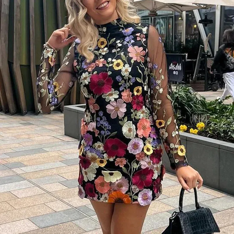 LVSANW 2024 Direct Sales Private Dress Celebrity Three-dimensional Flower Mesh Lace Embroidery Hip-covering  Slimming Dress
