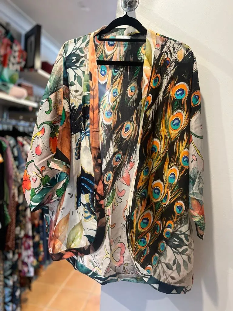 Short Silk Kimono - Splendour of a Peacock Garden